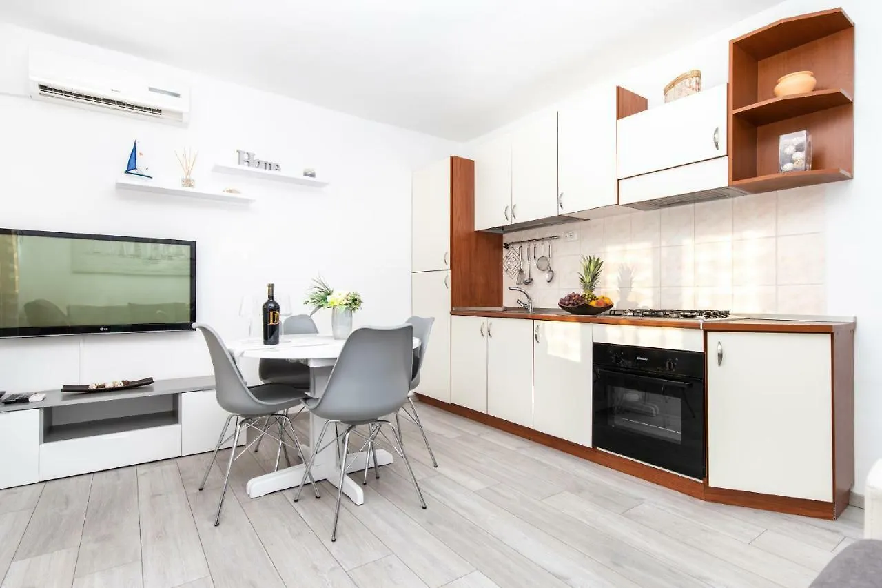 Apartman Topic Apartment Kastela Croatia